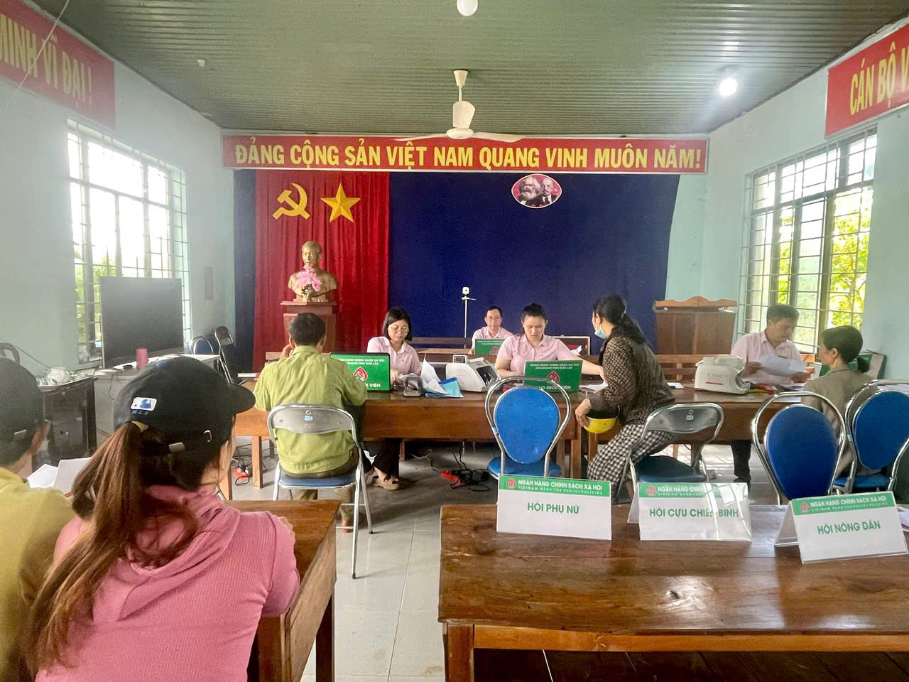 z7166055274942_7e8f94a0f9de74e29149148c9daae724